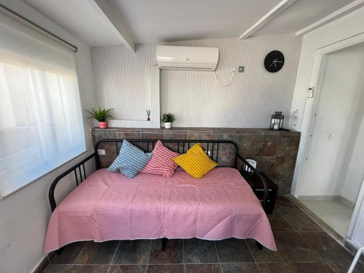 Habitacion Con Terraza En Alicante Eksteriør bilde