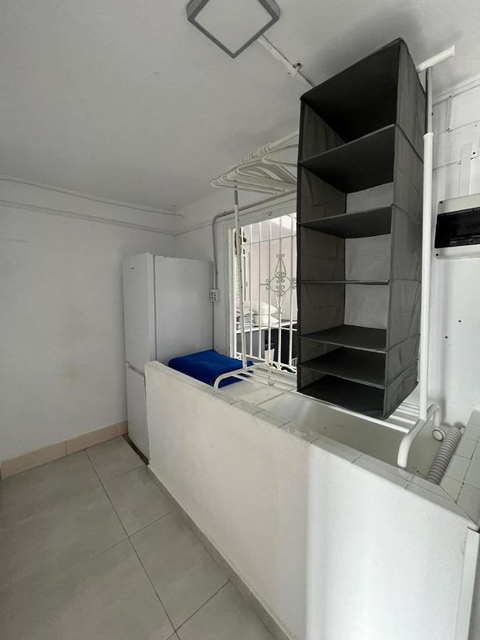 Habitacion Con Terraza En Alicante Eksteriør bilde